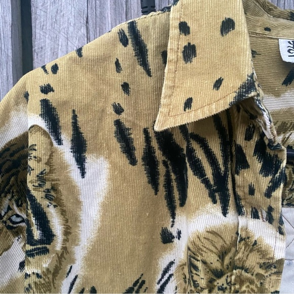 Unique Vintage Whistles Corduroy Tan Tiger Print Shirt Jacket Shacket Large - Picture 4 of 6